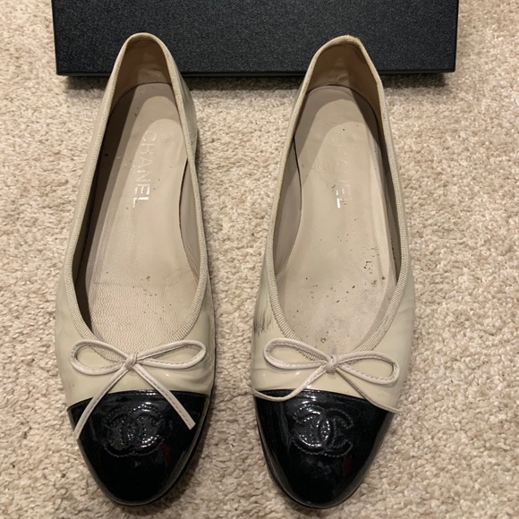 Chanel flats - Picture 1 of 7